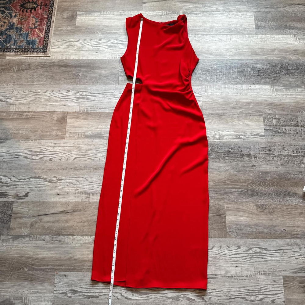 dresses - Picture 2 of 8